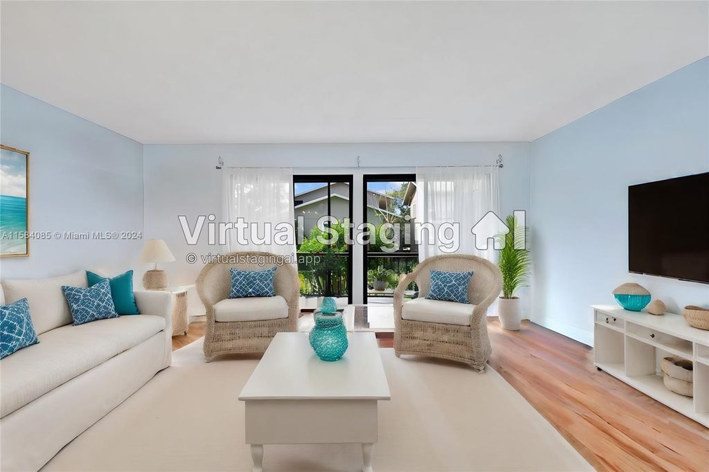 Photo of 18380 SE Wood Haven Ln #E, Jupiter, FL 33469 (MLS # A11584085)