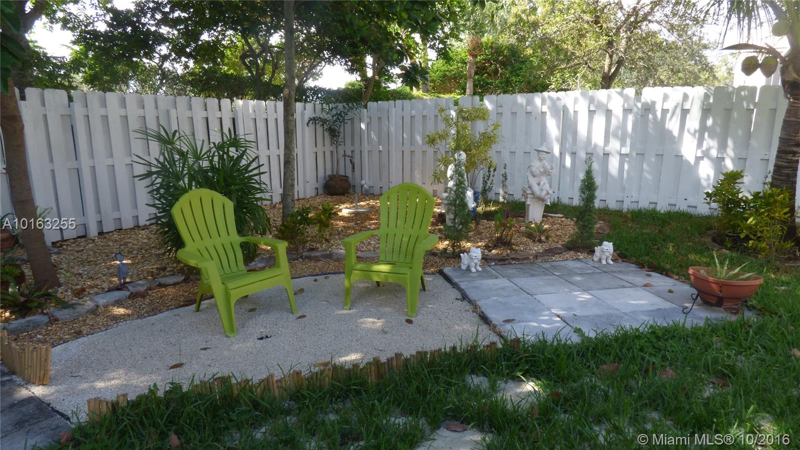 Towngate 156-11 B - Residential Lease