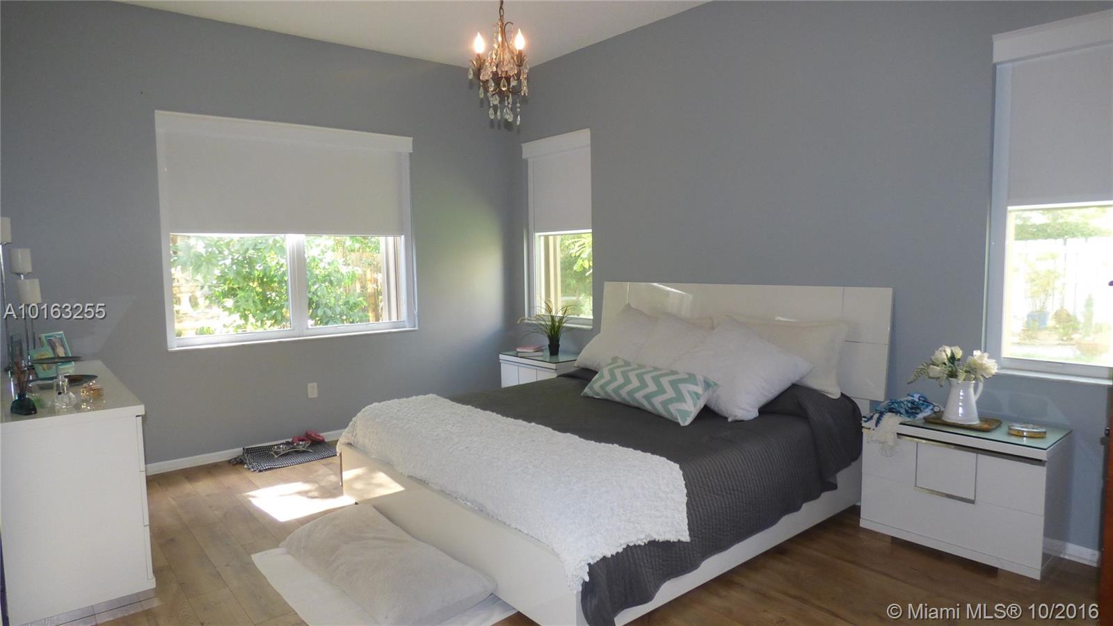 Towngate 156-11 B - Residential Lease