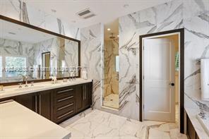 CORAL GABLES BISC BAY SEC - Residential