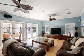 CORAL GABLES BISC BAY SEC - Residential