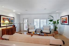 CORAL GABLES BISC BAY SEC - Residential