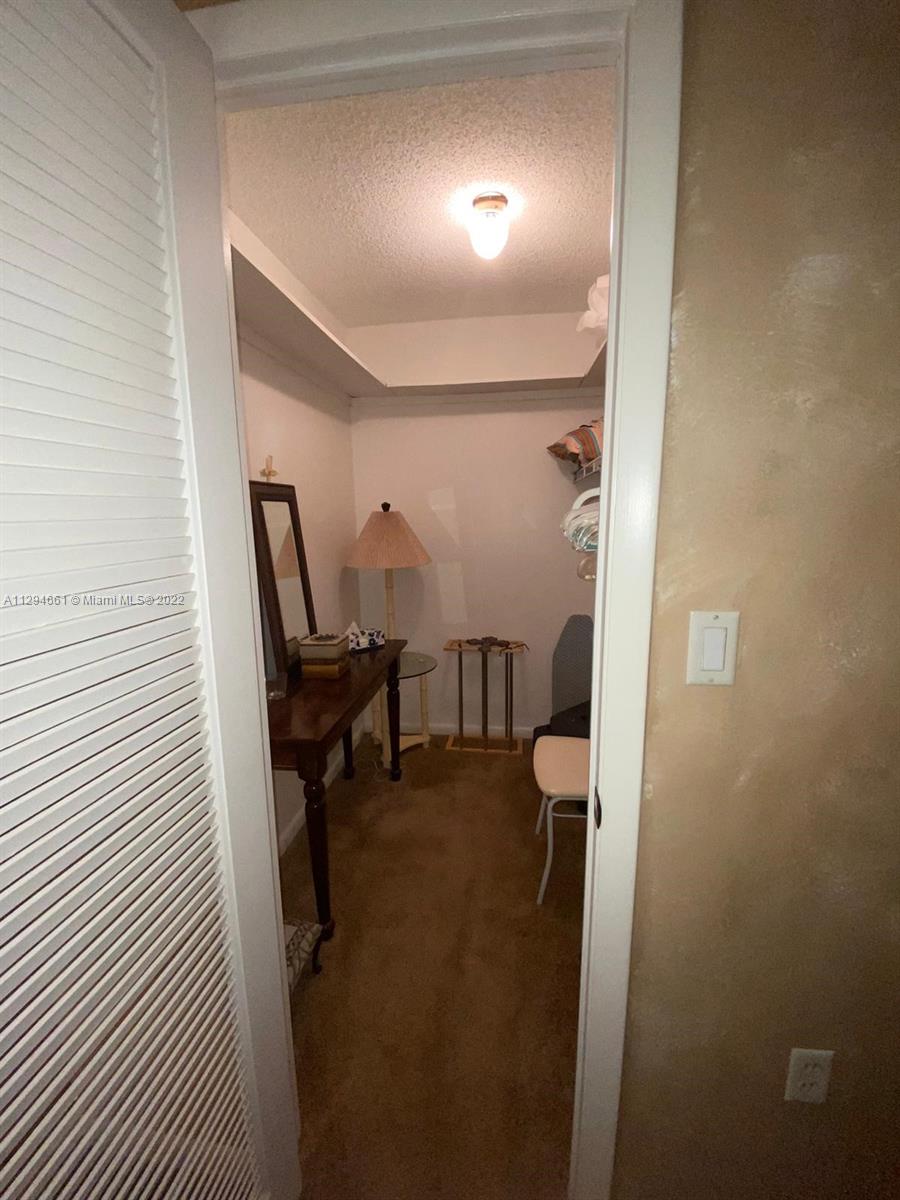 SUNRISE LAKES 37 CONDO - Residential Lease