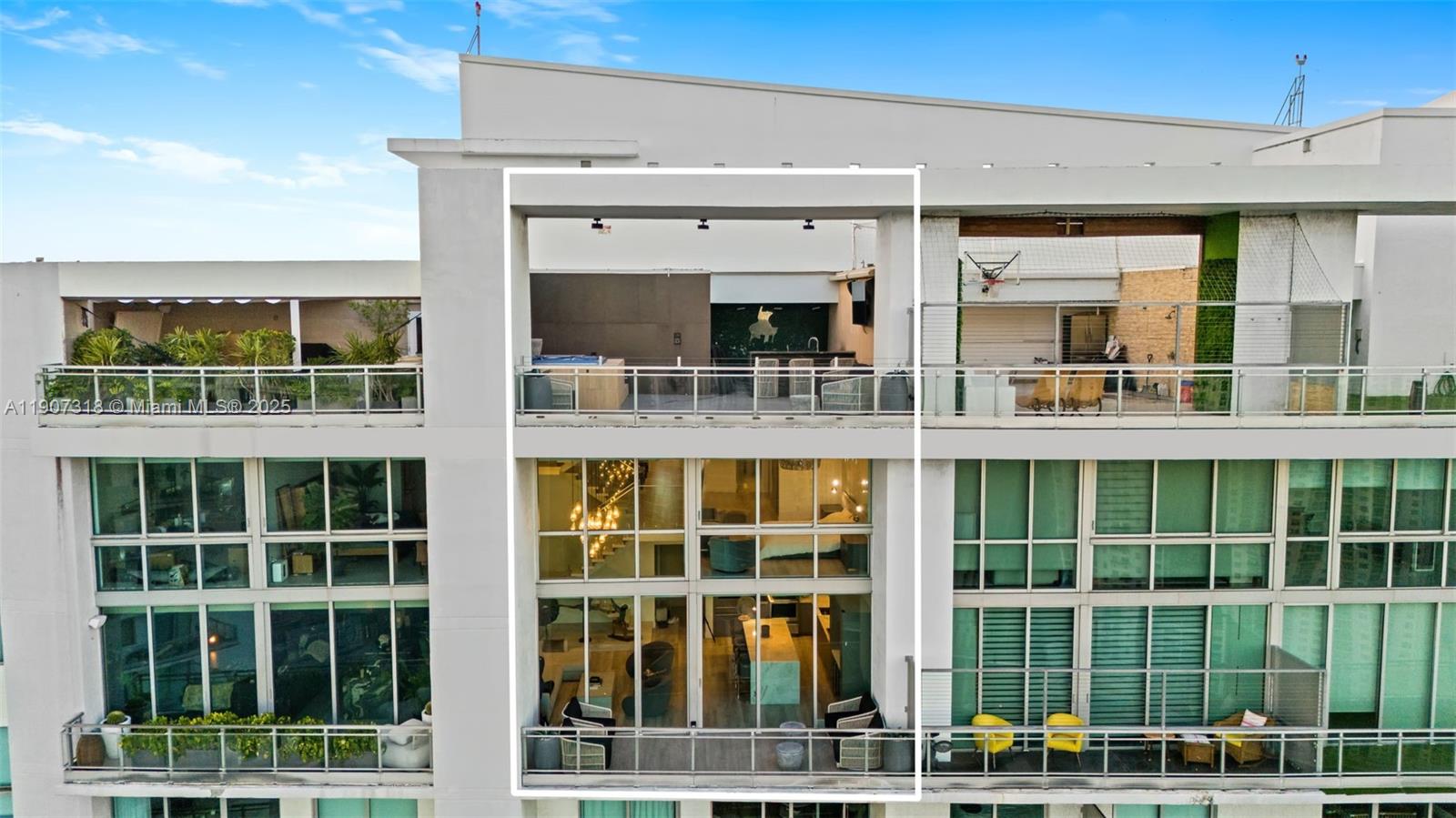 IVY CONDO - Residential