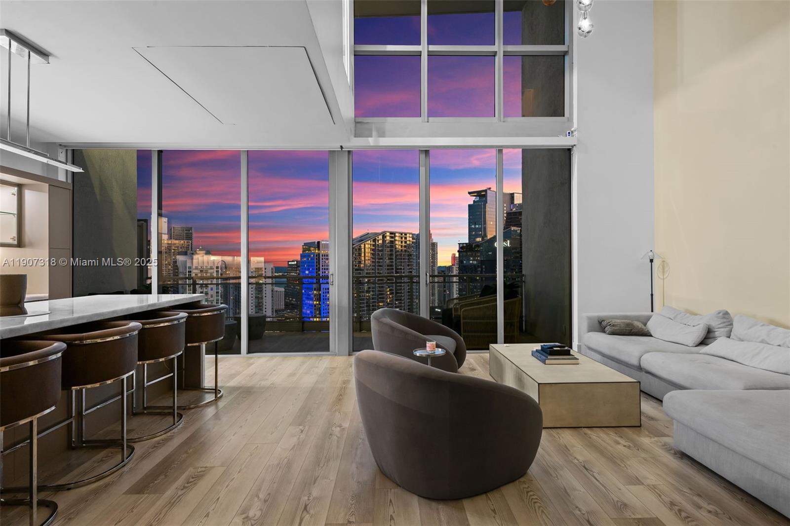 IVY CONDO - Residential