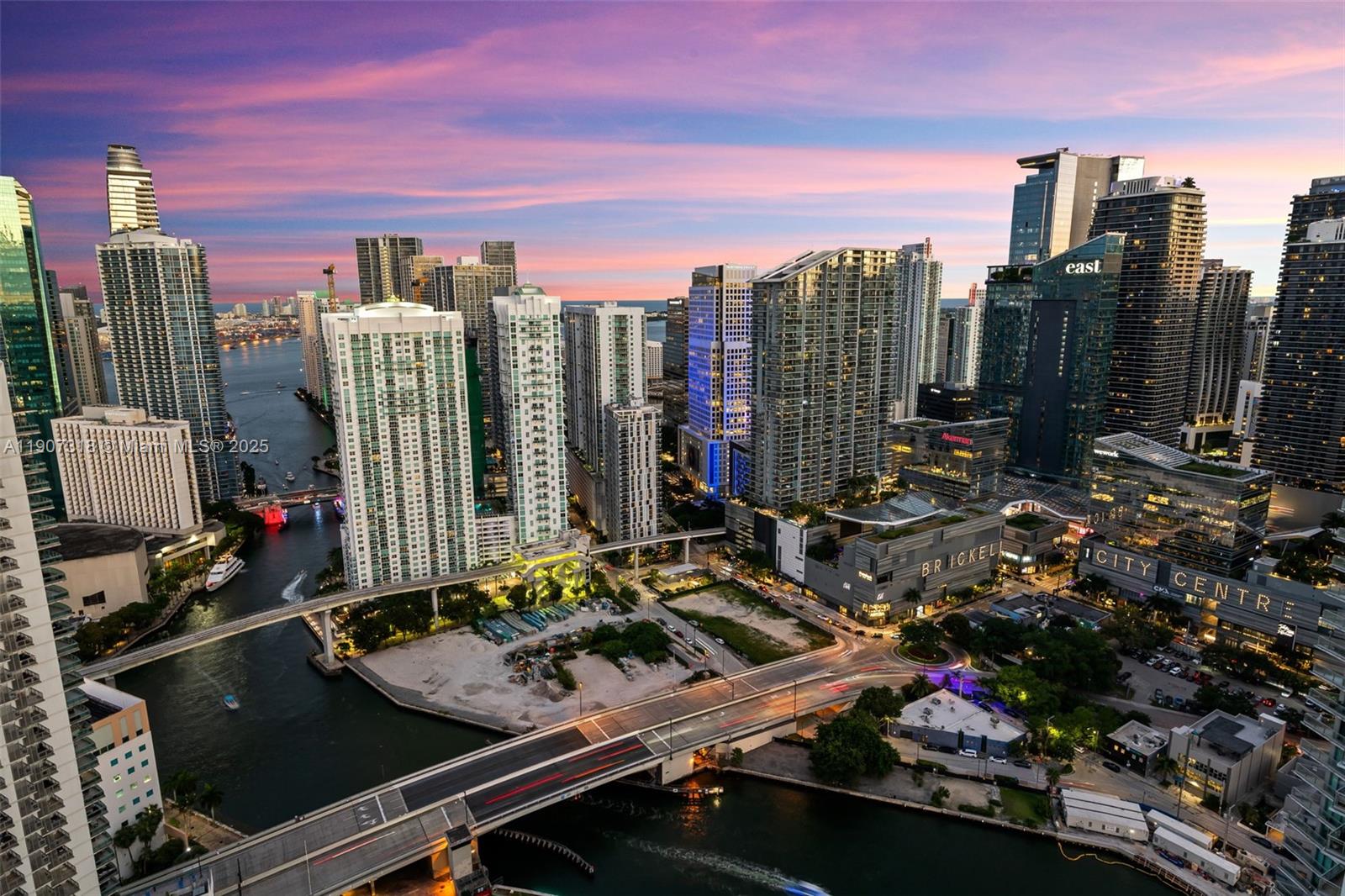 IVY CONDO - Residential