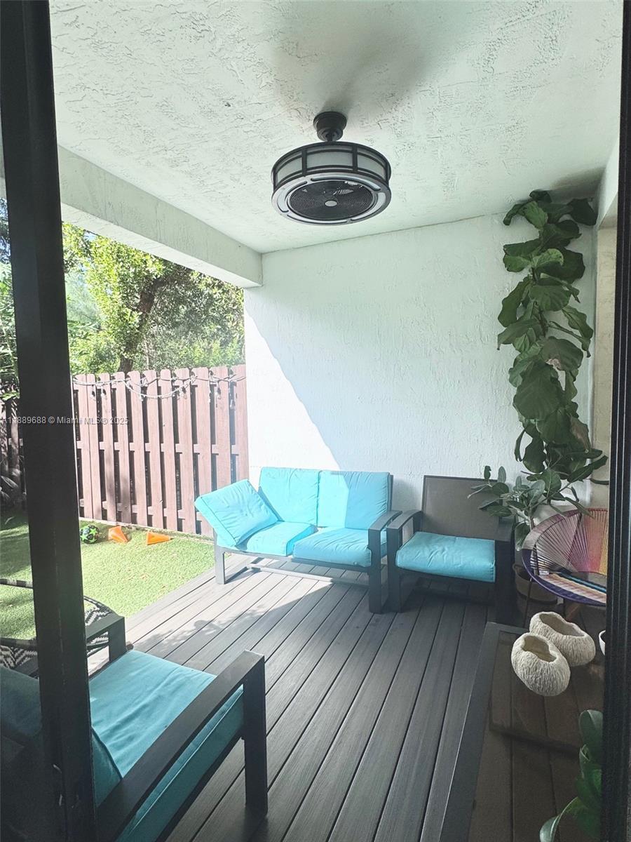 VINTAGE PLACE - Residential Lease