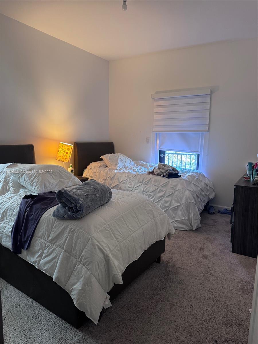 VINTAGE PLACE - Residential Lease