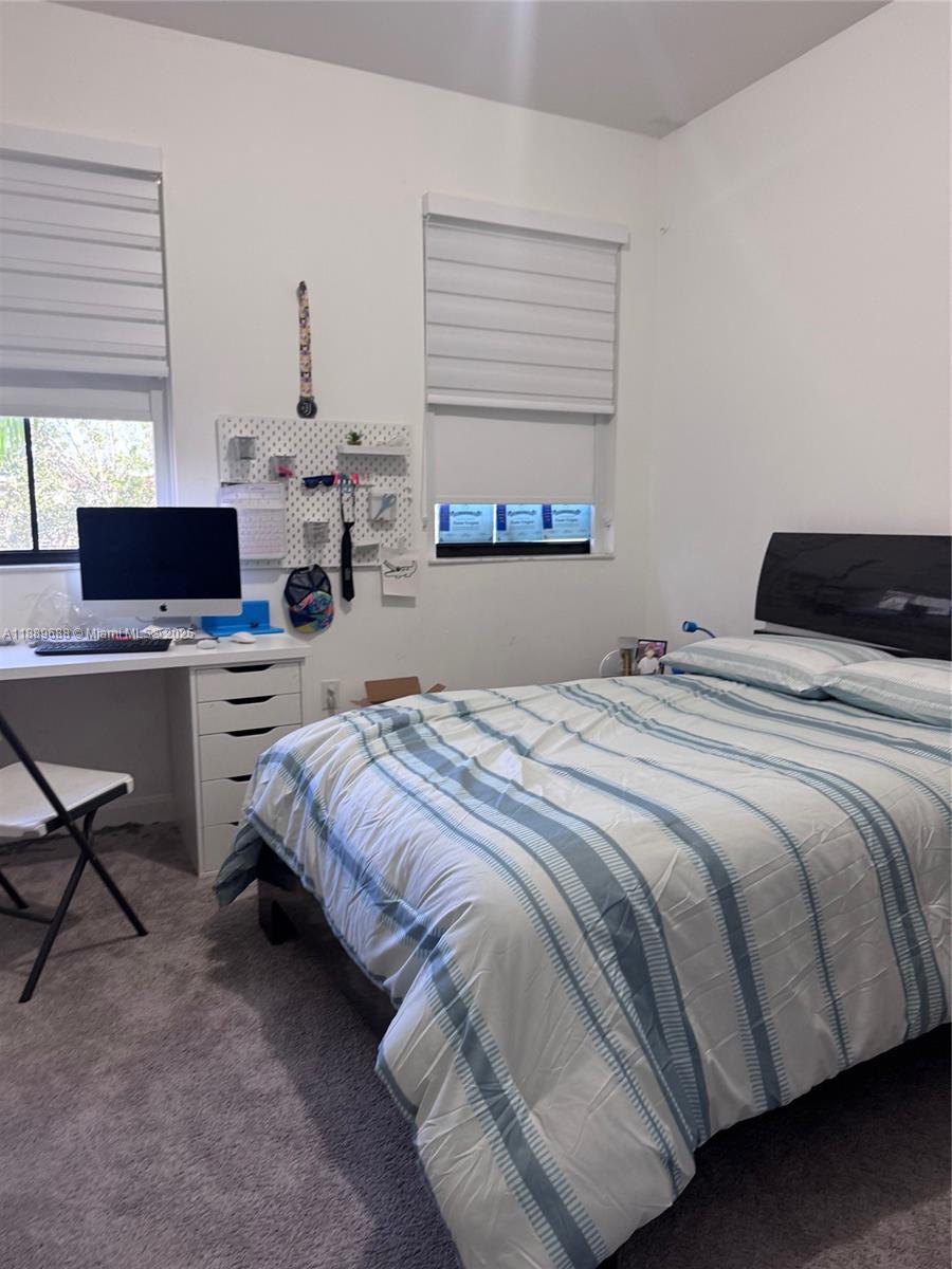 VINTAGE PLACE - Residential Lease