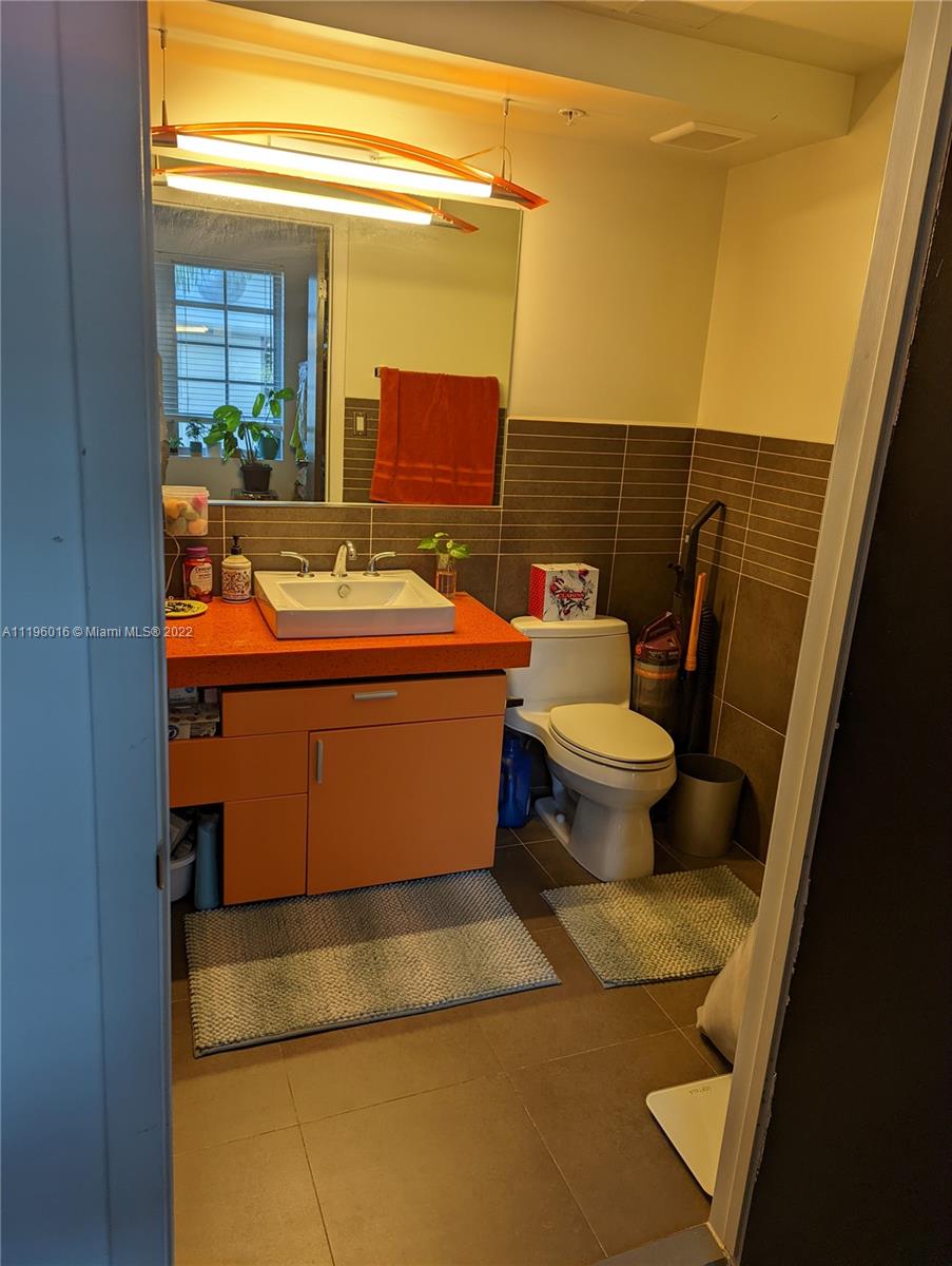 ARTECITY GOVERNOR CONDO - Residential Lease