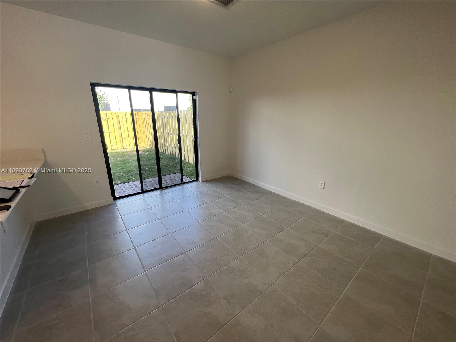 SILVER PALM RESIDENTIAL H - Residential