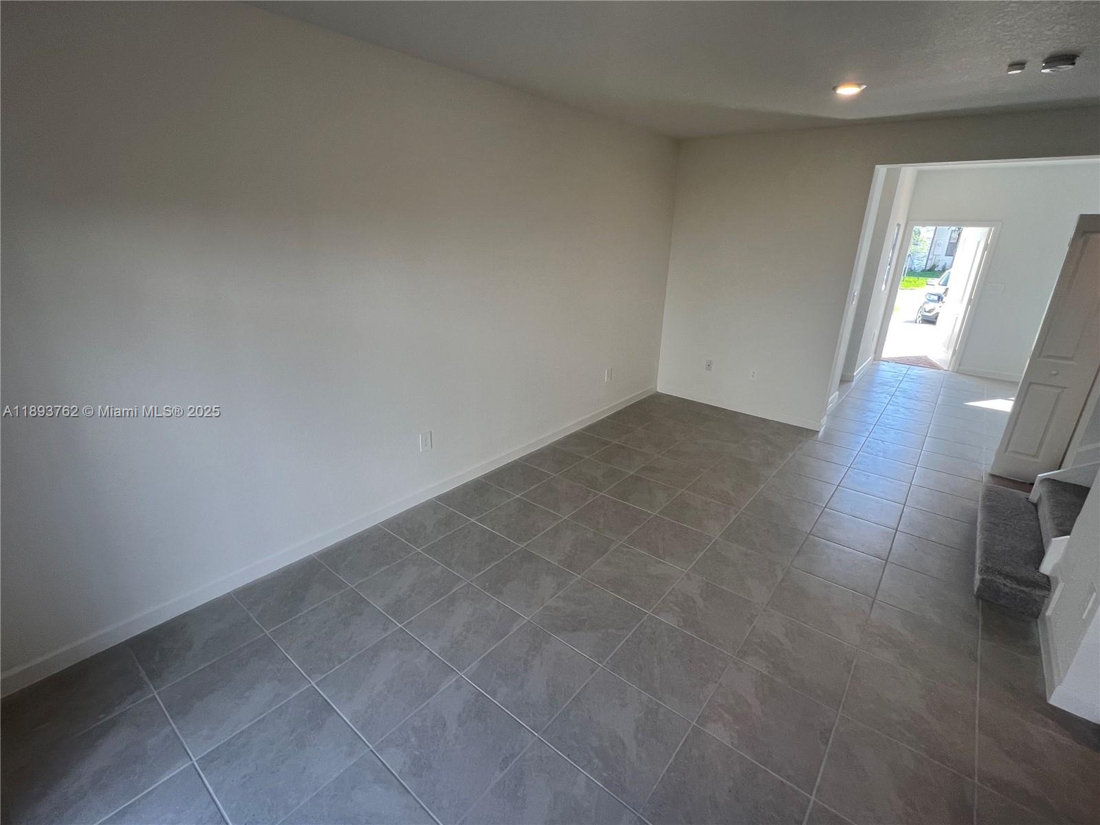 SILVER PALM RESIDENTIAL H - Residential