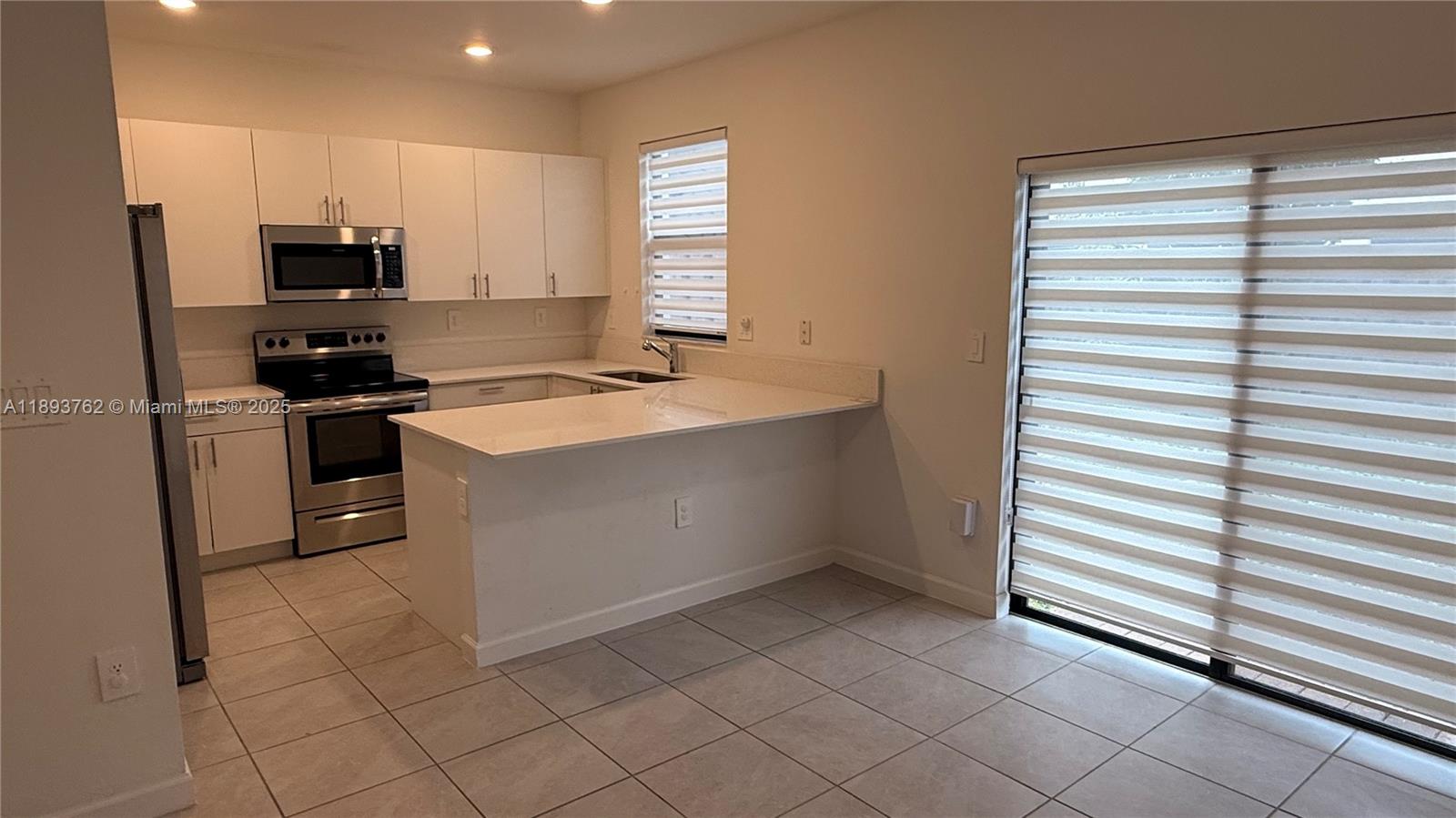 SILVER PALM RESIDENTIAL H - Residential