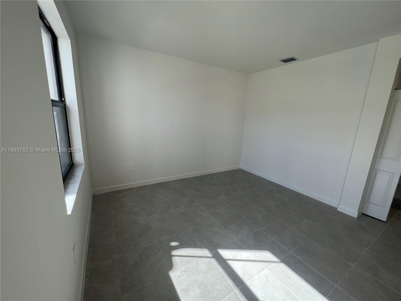 SILVER PALM RESIDENTIAL H - Residential