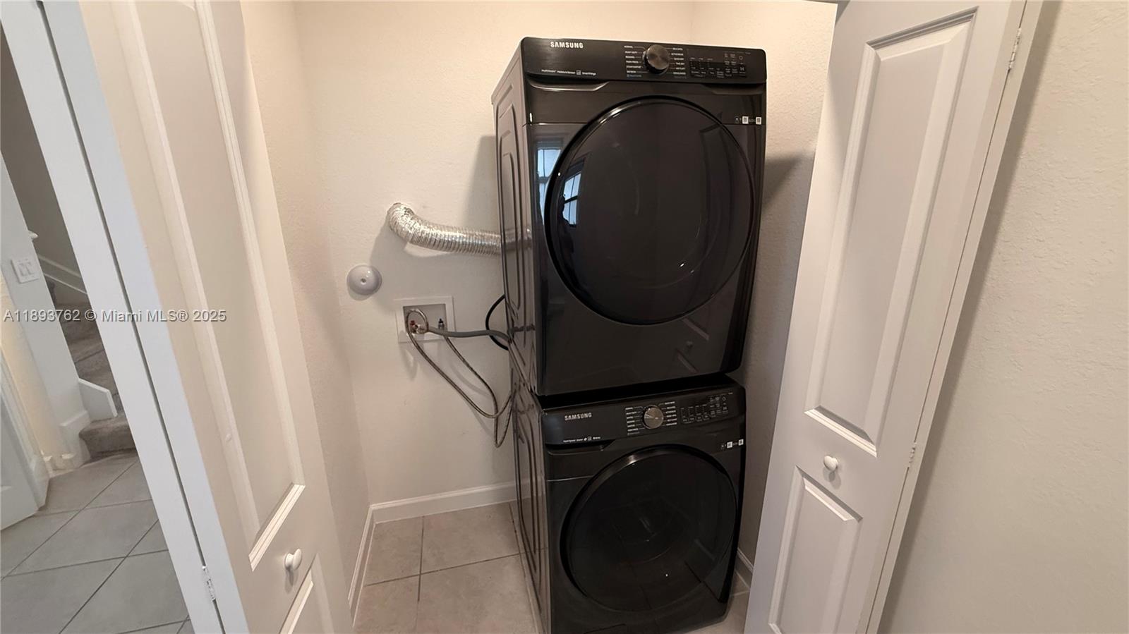 SILVER PALM RESIDENTIAL H - Residential