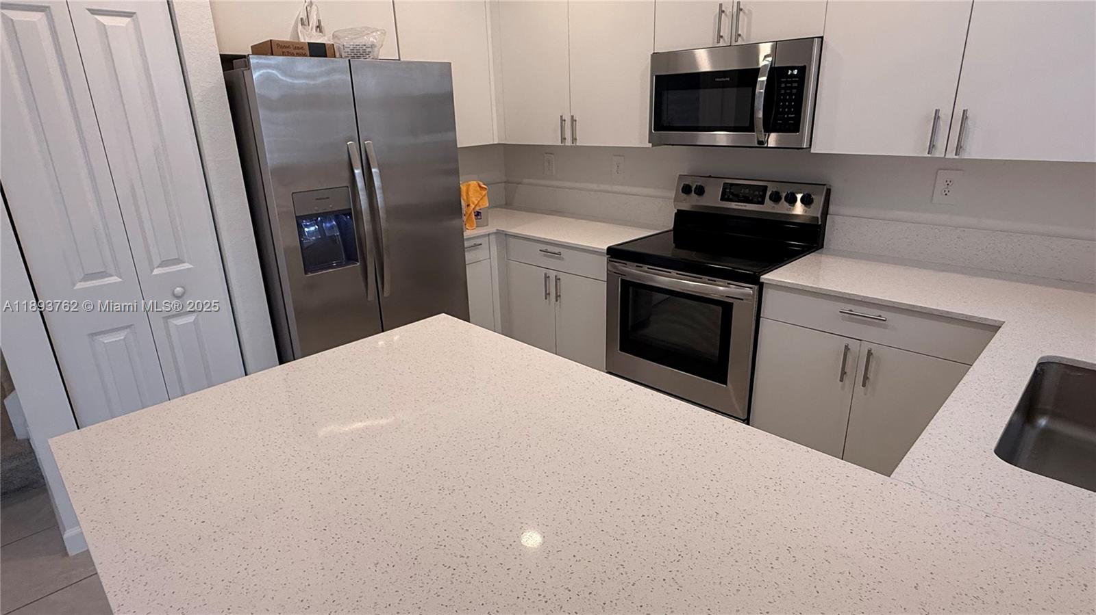 SILVER PALM RESIDENTIAL H - Residential