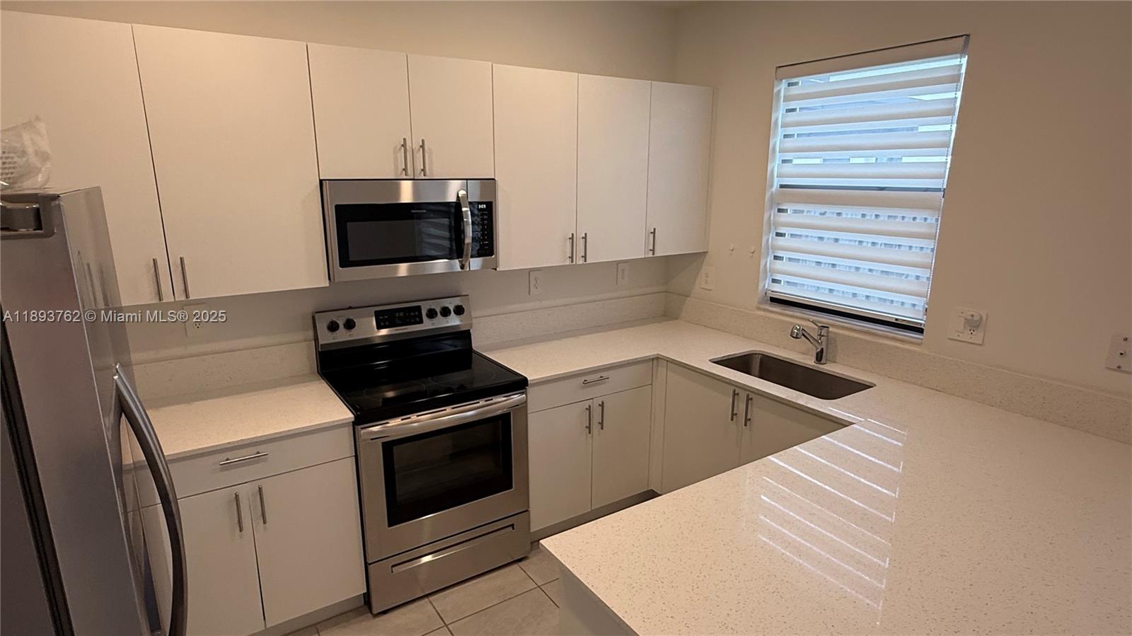 SILVER PALM RESIDENTIAL H - Residential