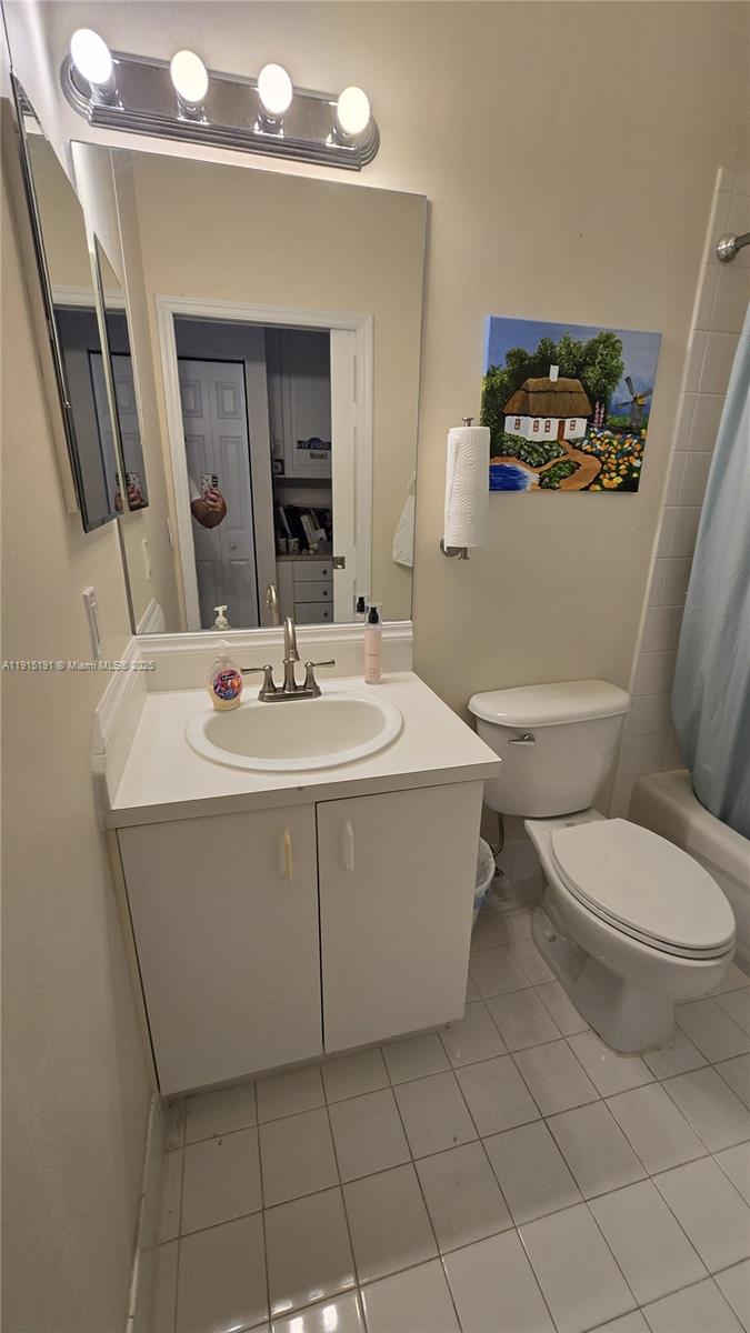 WALNUT CREEK TOWNHOMES - Residential