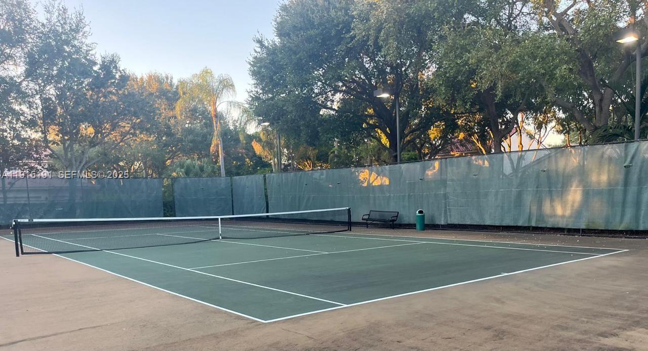 WALNUT CREEK TOWNHOMES - Residential