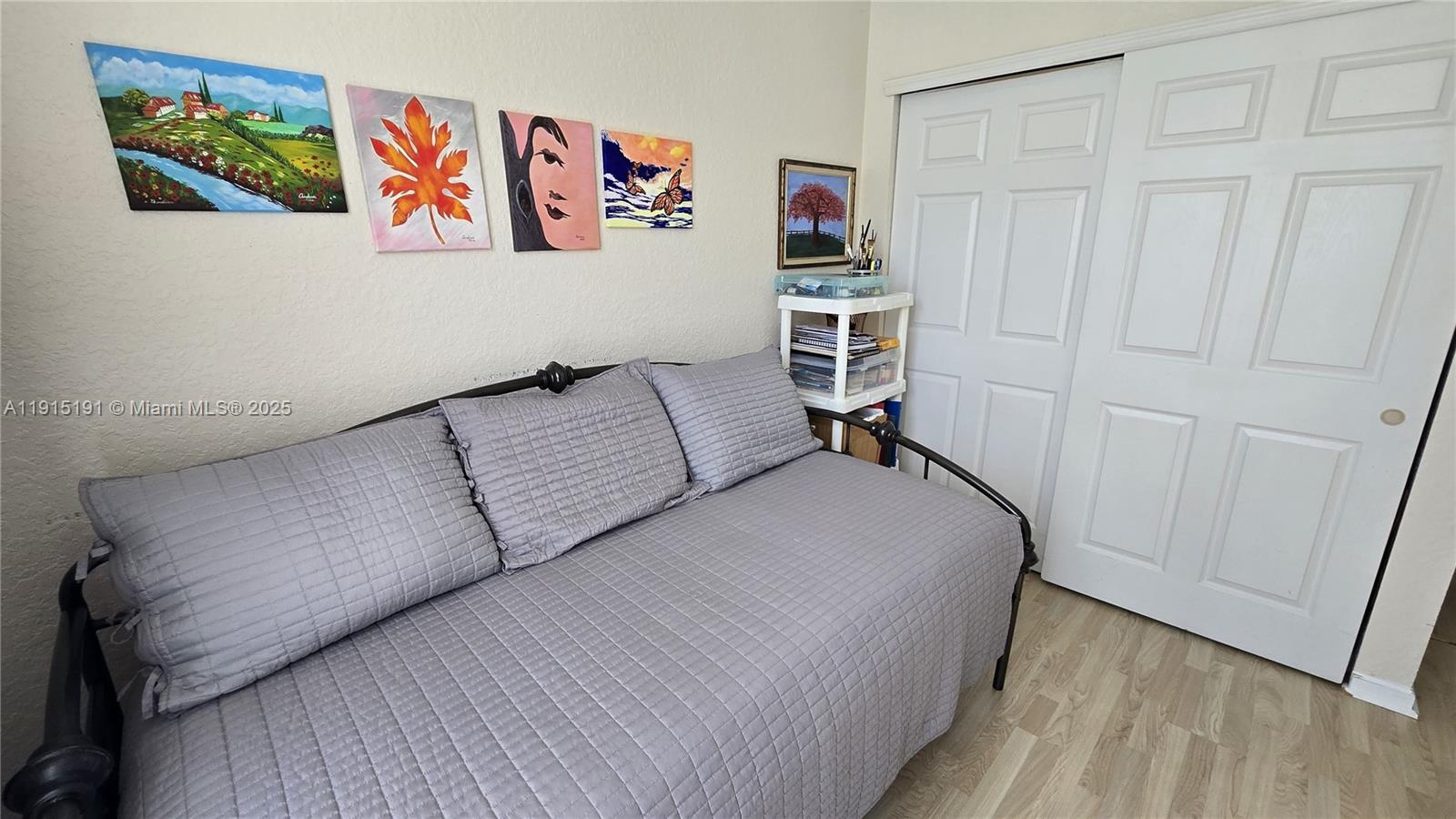 WALNUT CREEK TOWNHOMES - Residential