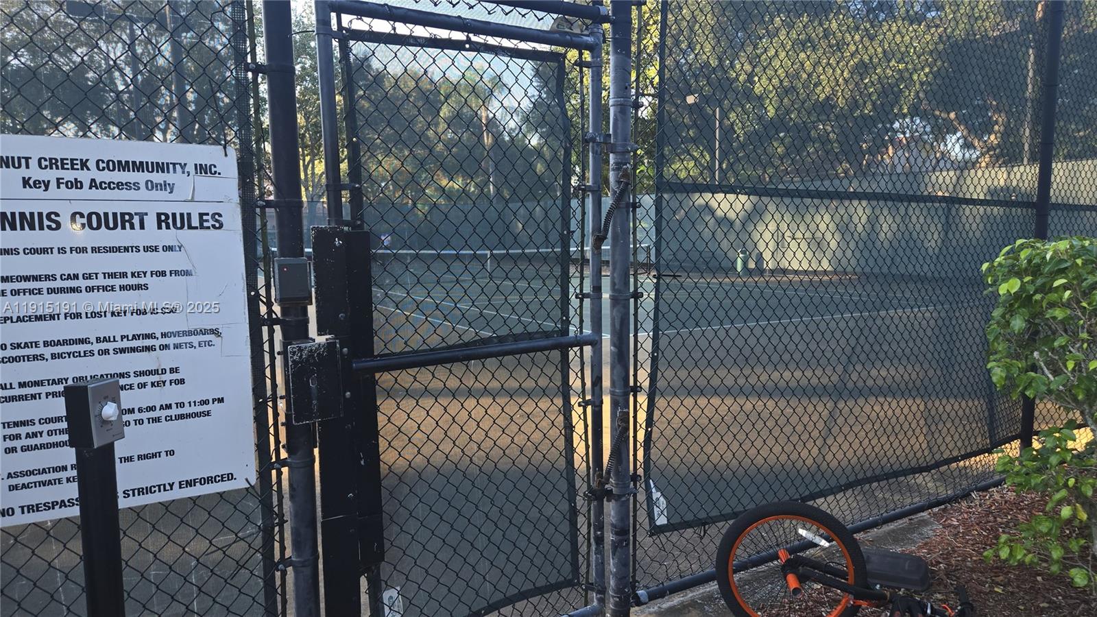 WALNUT CREEK TOWNHOMES - Residential