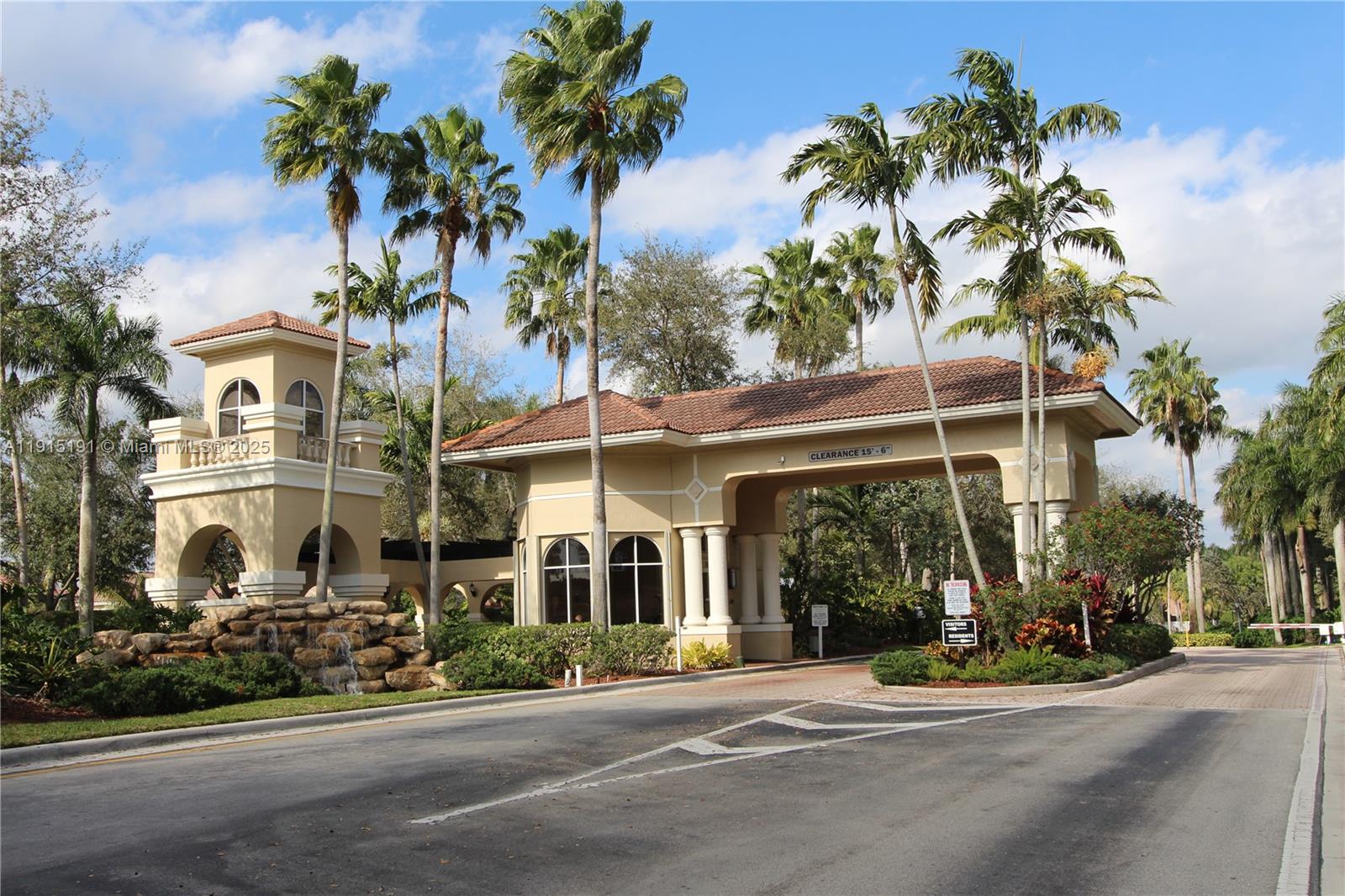 WALNUT CREEK TOWNHOMES - Residential