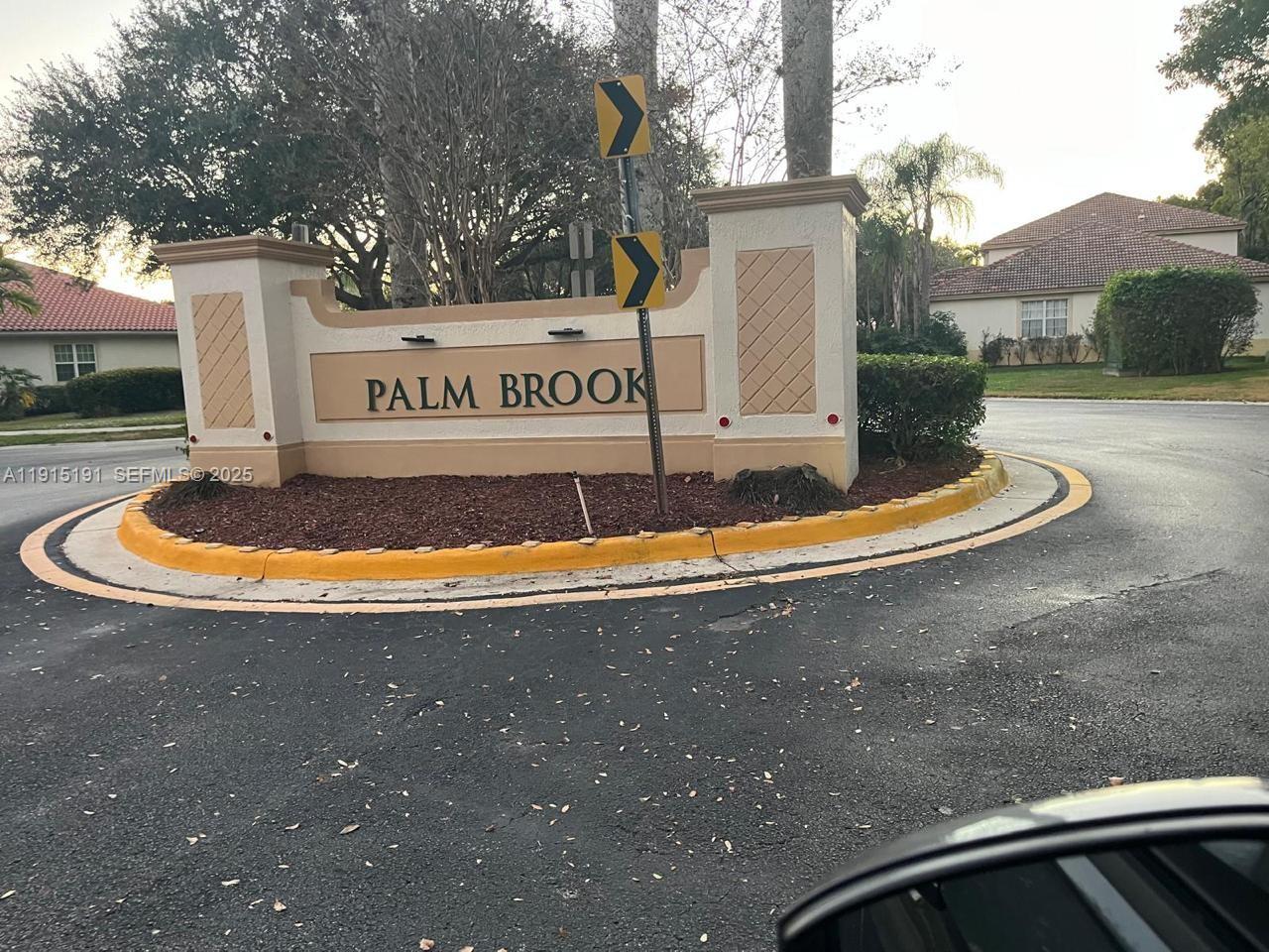 WALNUT CREEK TOWNHOMES - Residential