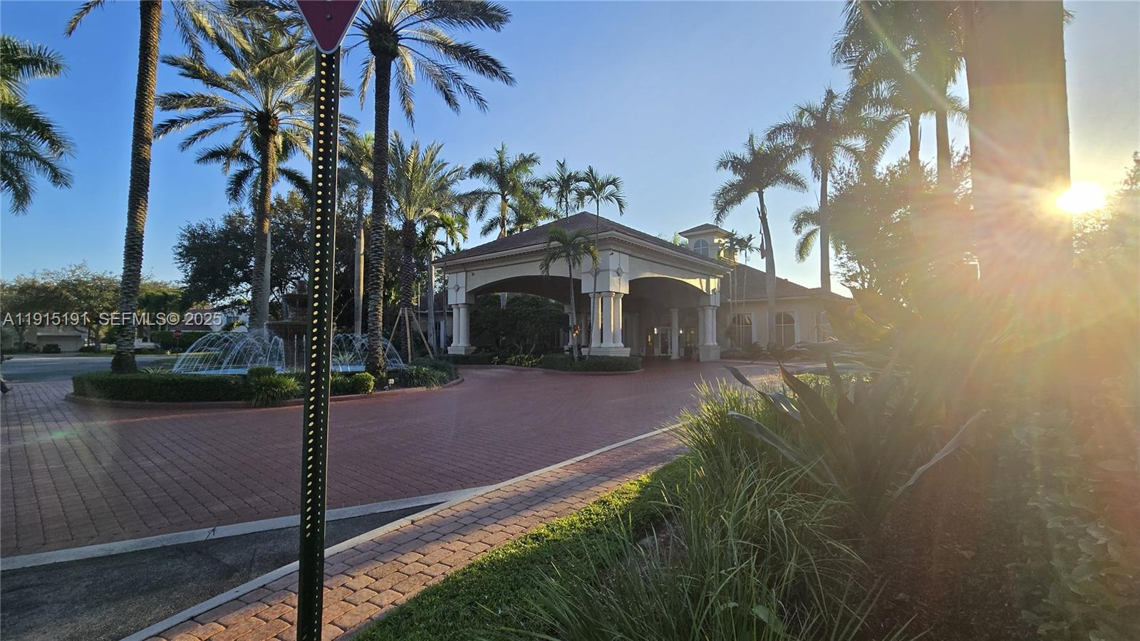 WALNUT CREEK TOWNHOMES - Residential