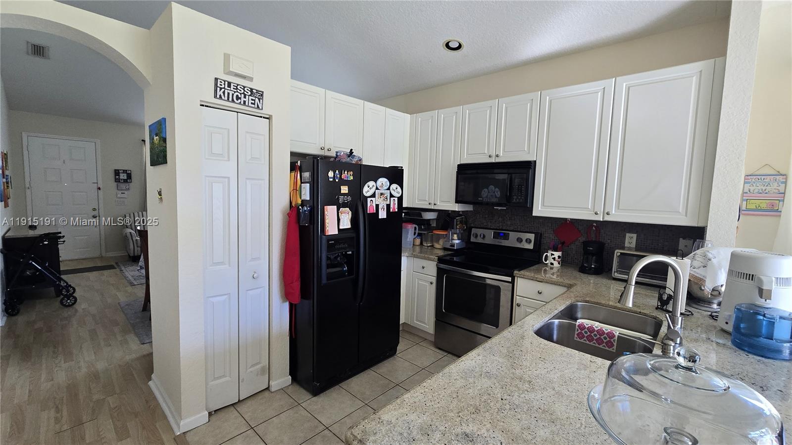 WALNUT CREEK TOWNHOMES - Residential