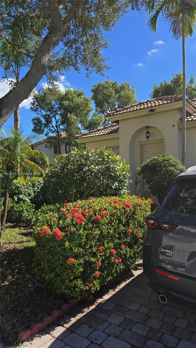 WALNUT CREEK TOWNHOMES - Residential