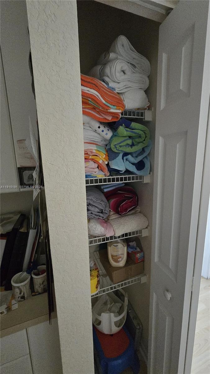 WALNUT CREEK TOWNHOMES - Residential