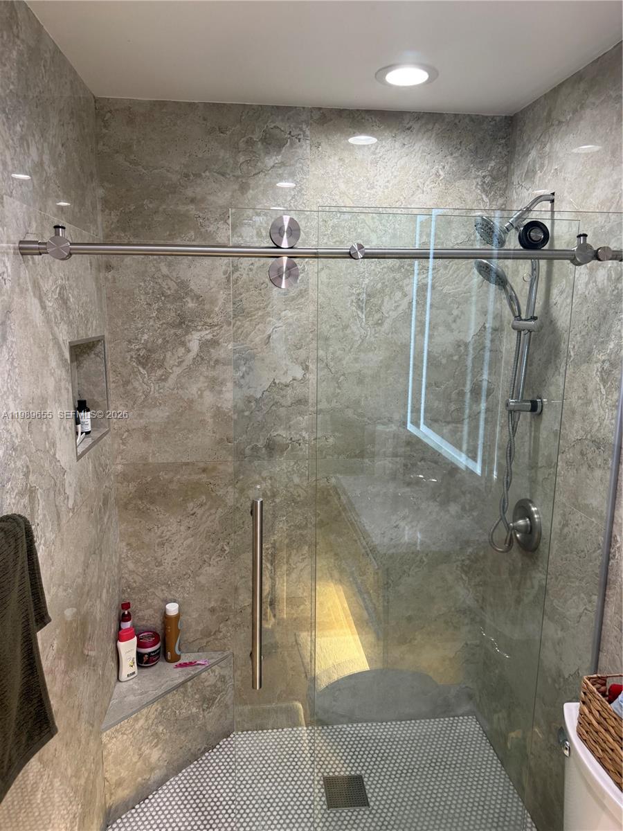 LAKES OF ACADIA UNIT 7 - Residential