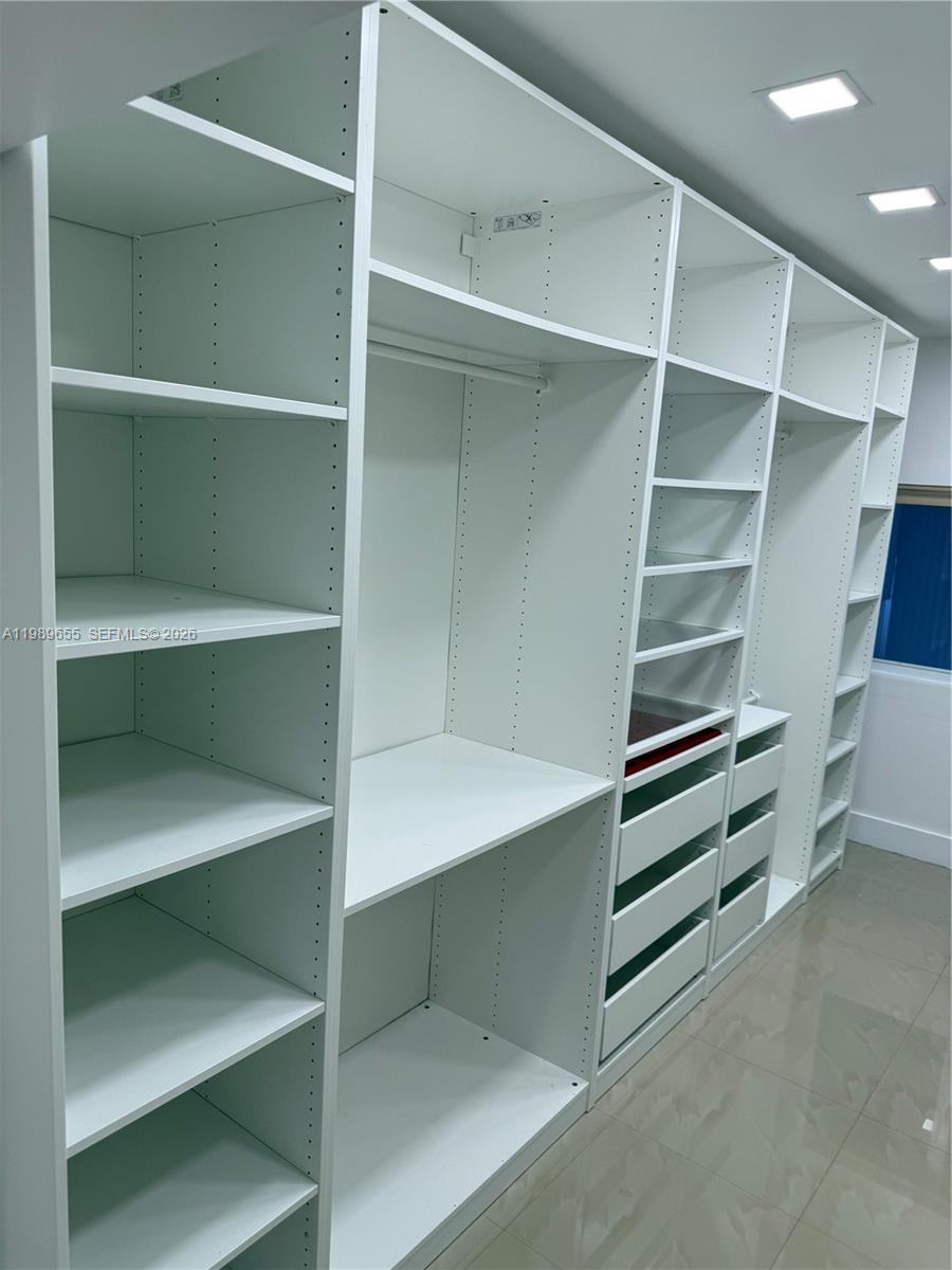 LAKES OF ACADIA UNIT 7 - Residential