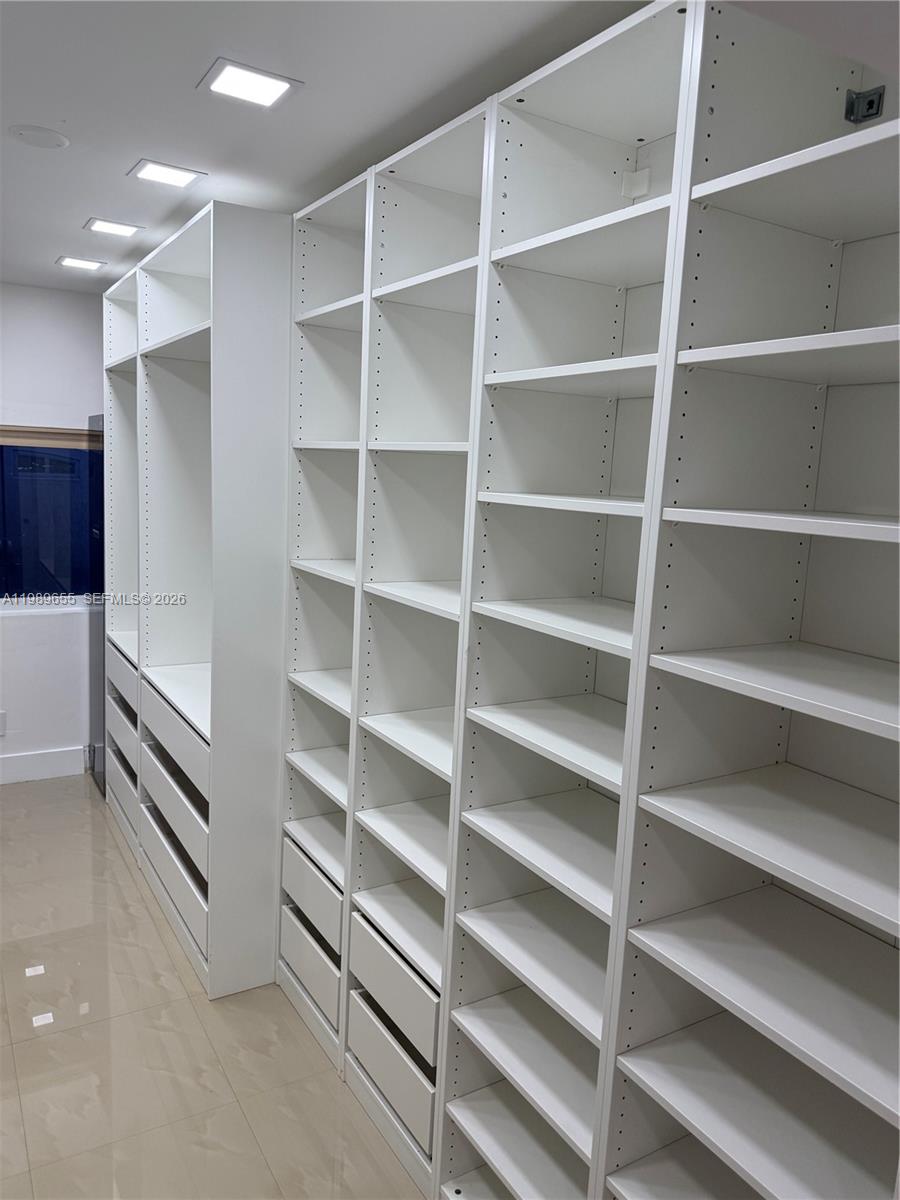 LAKES OF ACADIA UNIT 7 - Residential