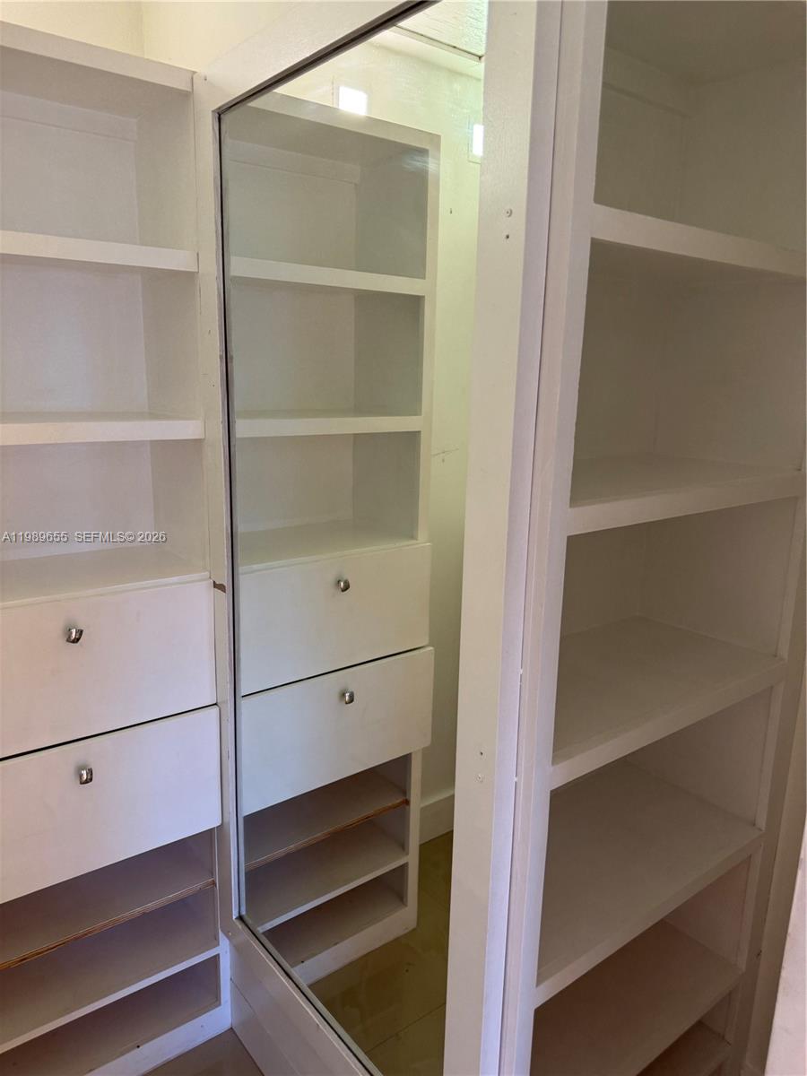 LAKES OF ACADIA UNIT 7 - Residential