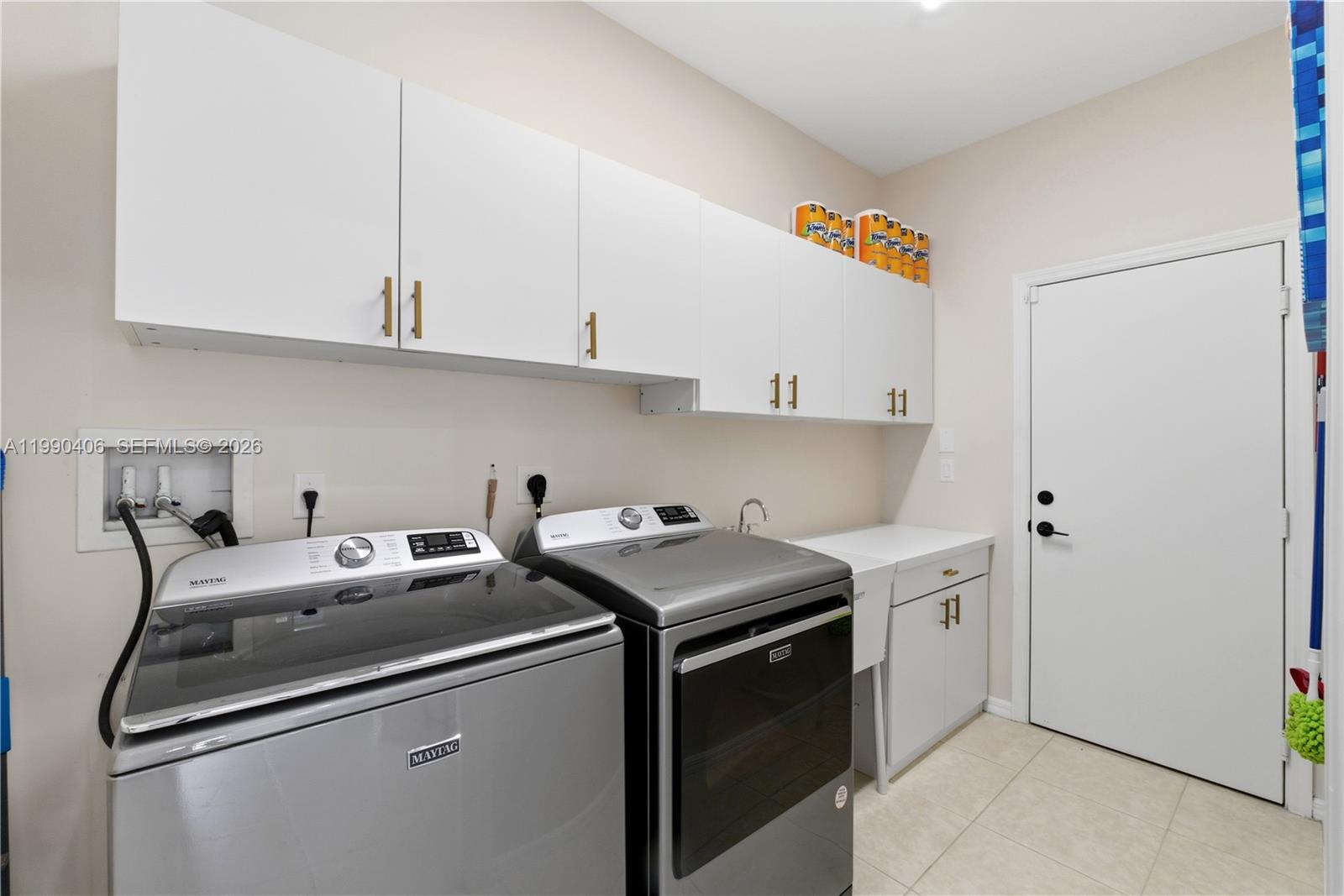 AVALON ESTATES - Residential