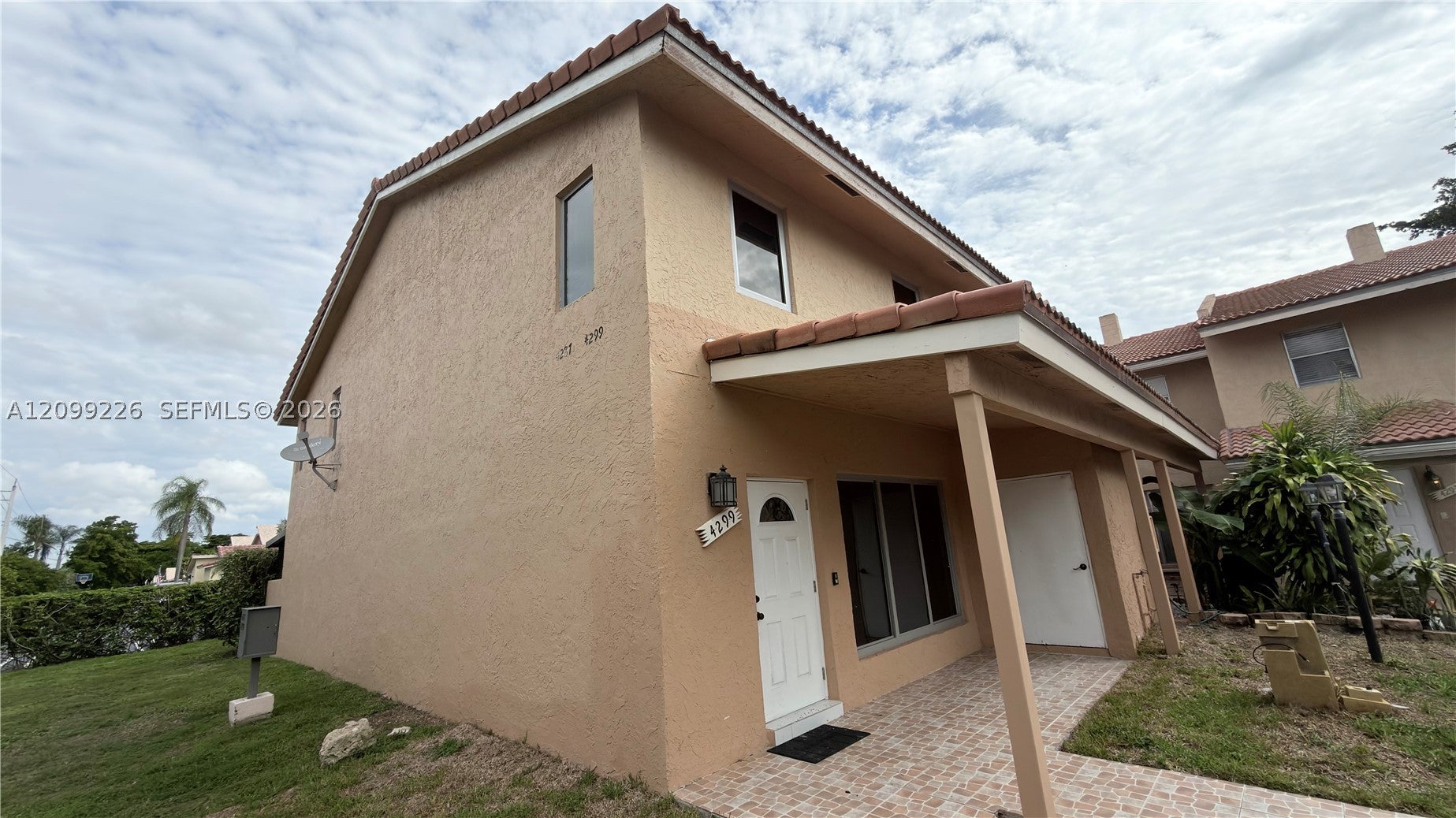 4299 Coral Springs Dr 3A