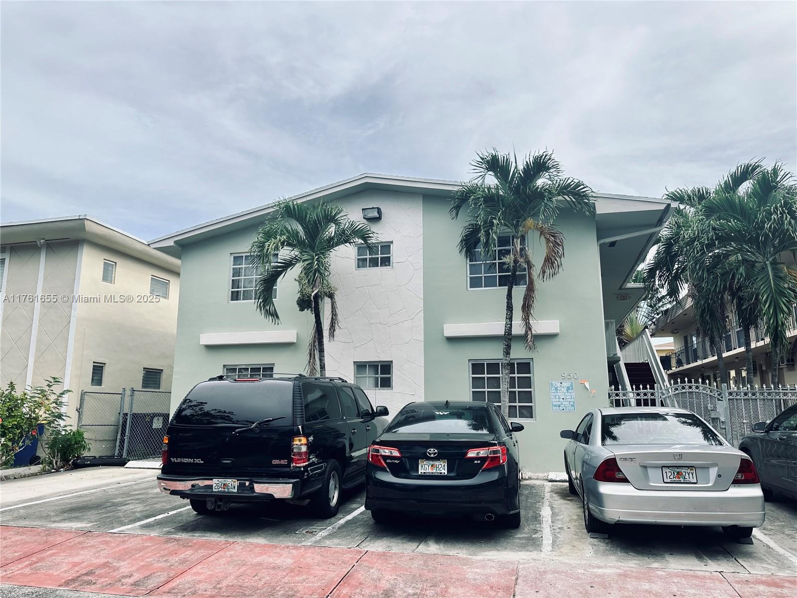 Rental Property at 950 Biarritz Dr 6, Miami Beach, Miami-Dade County, Florida - Bedrooms: 2 
Bathrooms: 2  - $2,300 MO.