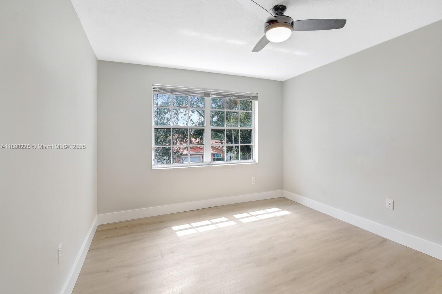 SAWGRASS PLANTATION - Residential