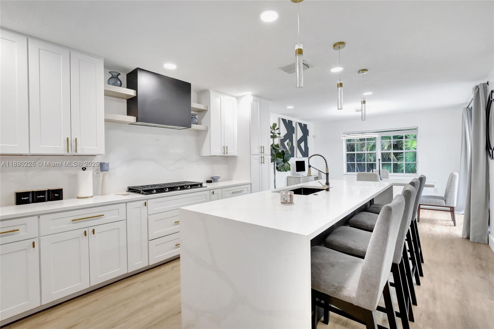 SAWGRASS PLANTATION - Residential