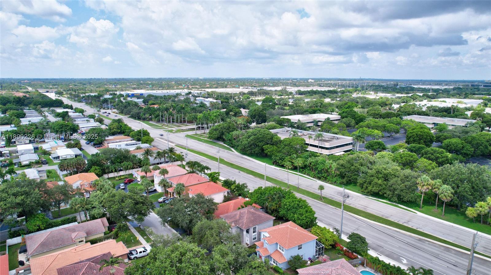 SAWGRASS PLANTATION - Residential