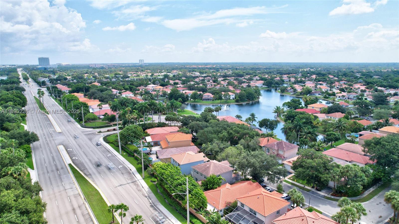 SAWGRASS PLANTATION - Residential