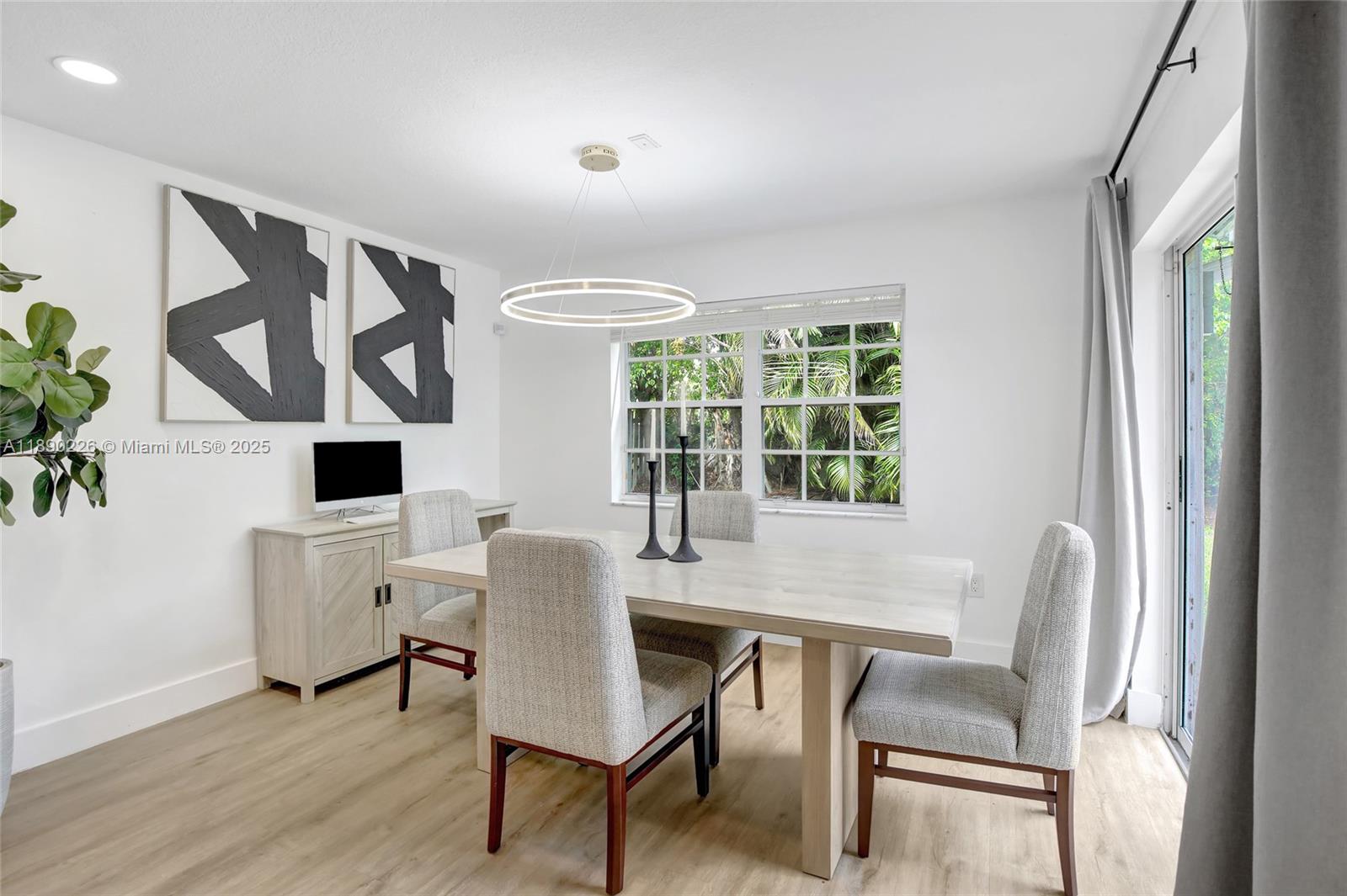 SAWGRASS PLANTATION - Residential