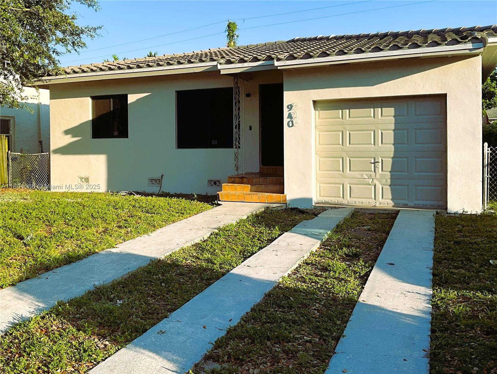 Property for Sale at 940 Nw 47 Street, Miami, Broward County, Florida - Bedrooms: 3 
Bathrooms: 1  - $499,000