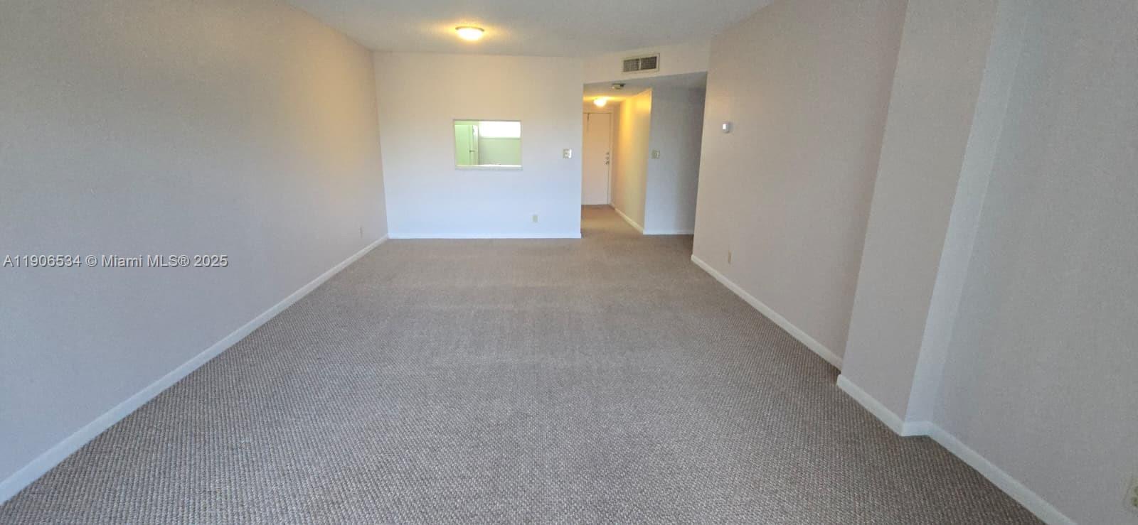 SHERWOOD SQUARE CONDOMINI - Residential Lease