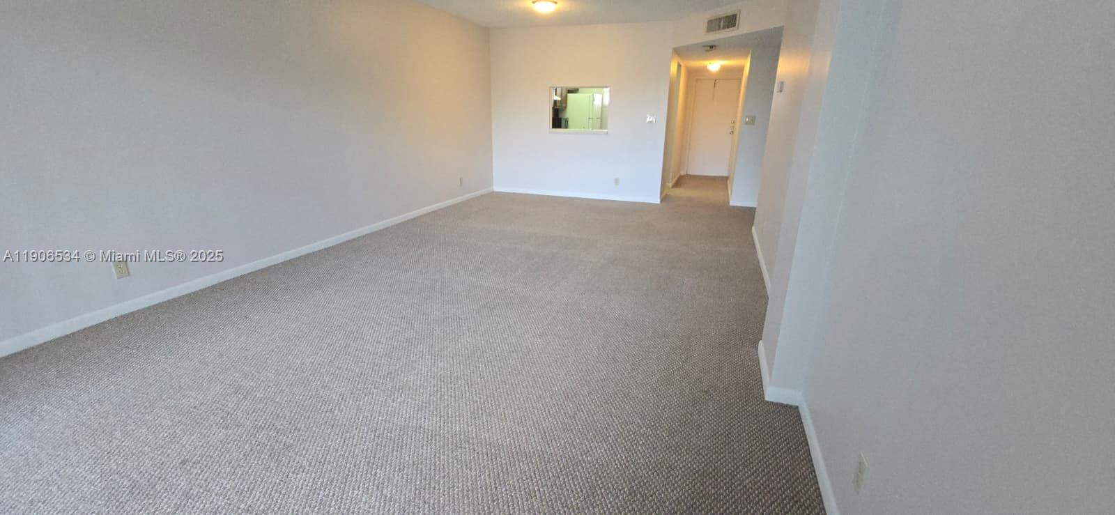 SHERWOOD SQUARE CONDOMINI - Residential Lease