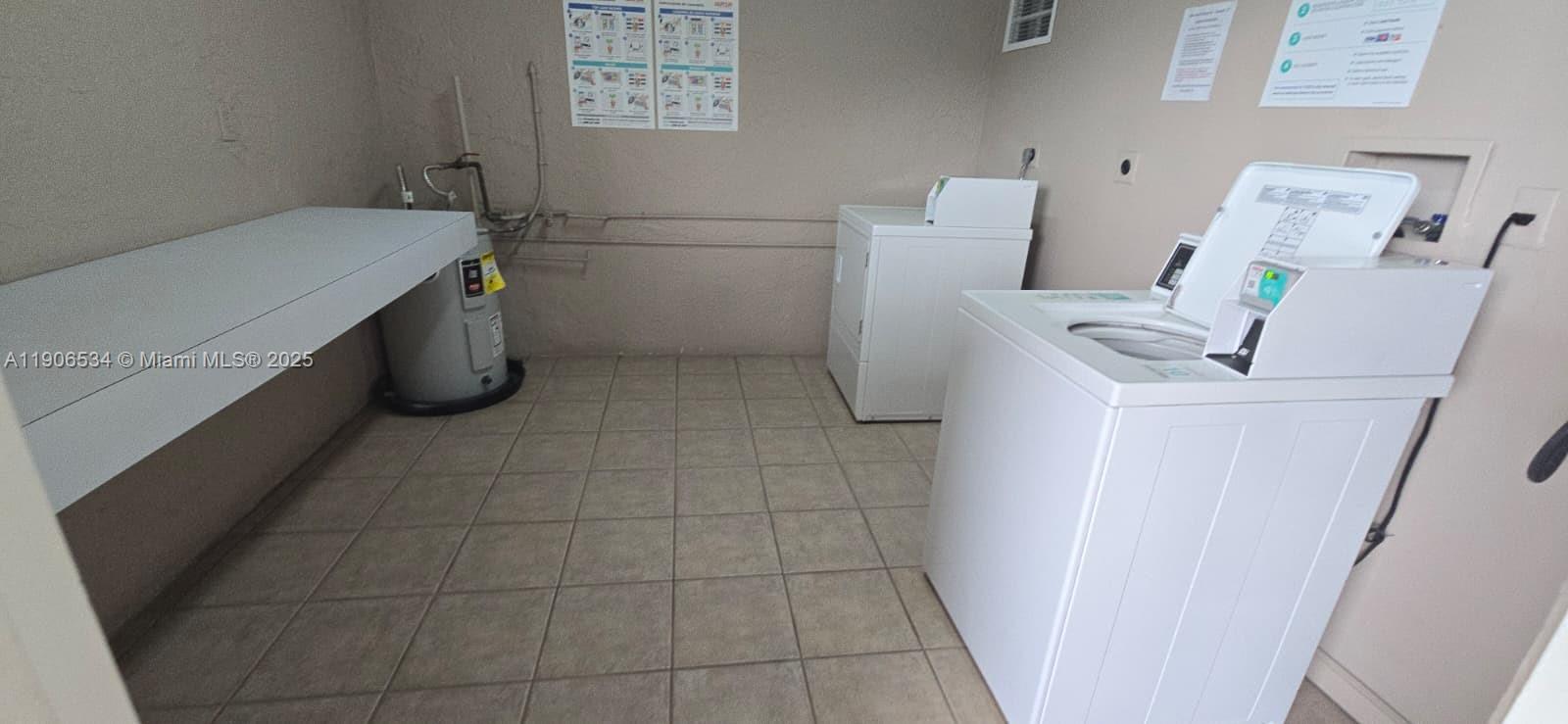 SHERWOOD SQUARE CONDOMINI - Residential Lease