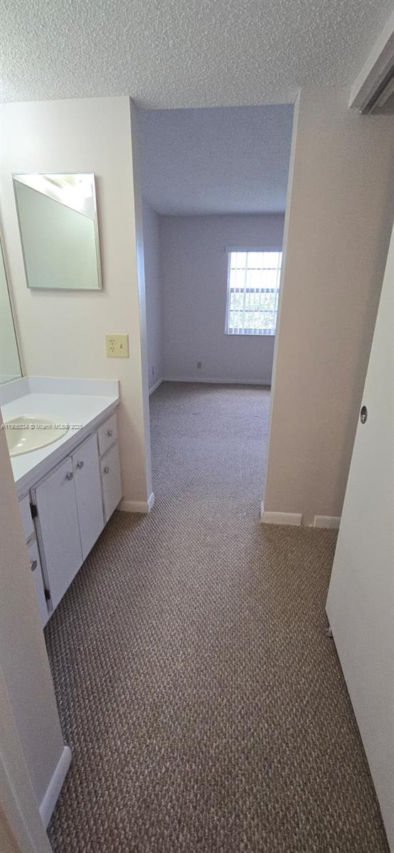 SHERWOOD SQUARE CONDOMINI - Residential Lease