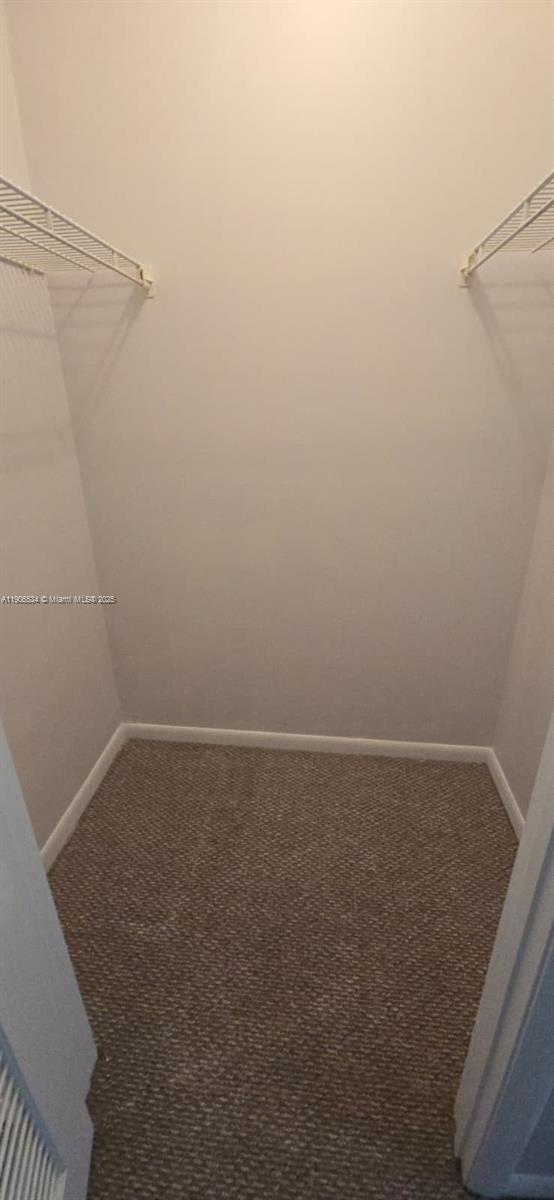 SHERWOOD SQUARE CONDOMINI - Residential Lease