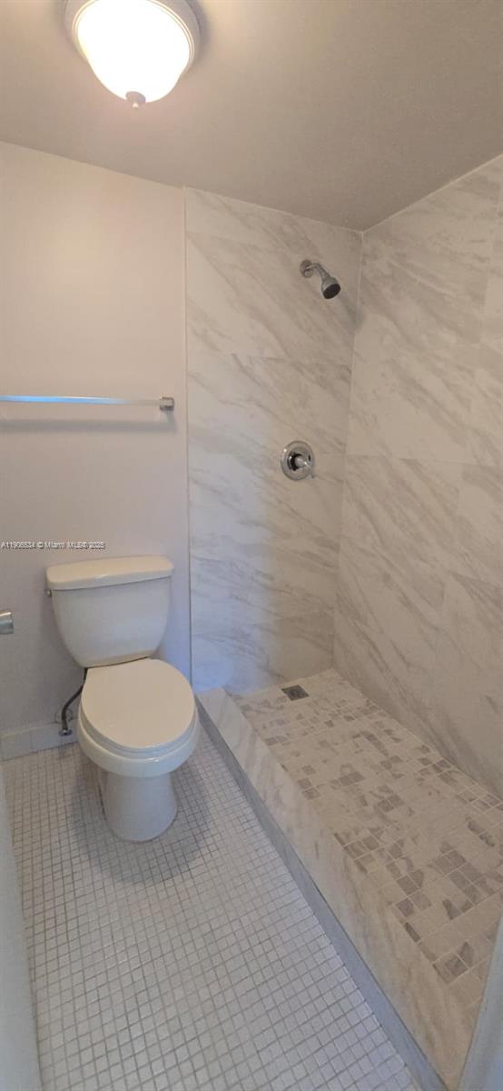 SHERWOOD SQUARE CONDOMINI - Residential Lease